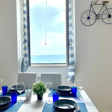 Casa Rosita-vista Cattedrale,mare,tribunale E Castello Nel Pieno Centro Di Trani-wifi Apartment